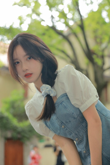 女教师被内谢流白浆10P